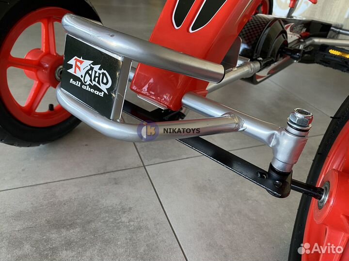 Веломобиль (педальная машинка) от 9 лет