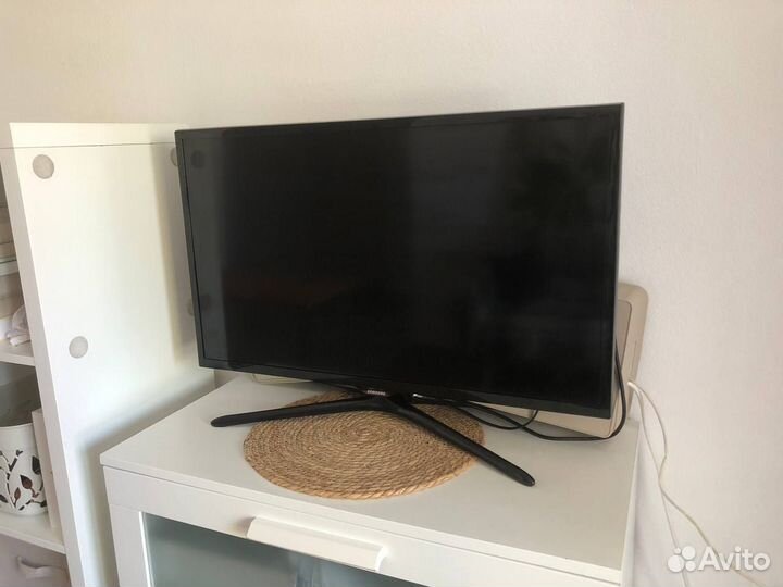 Телевизор Samsung 81 см
