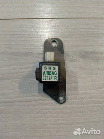 Датчик airbag правый Toyota Mark I I JZX100 1jzge