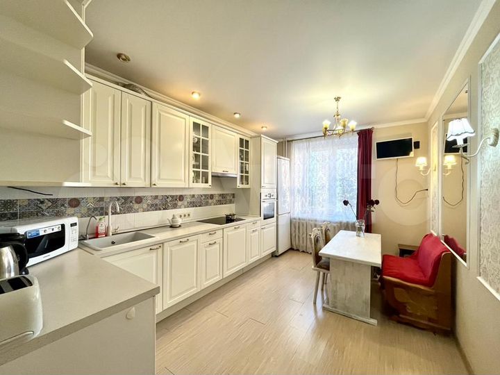 2-к. квартира, 64,6 м², 3/9 эт.