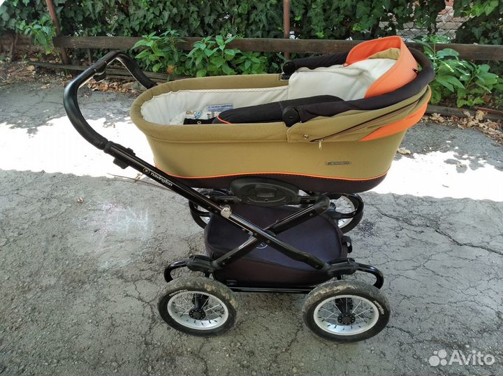 Коляска Navington Galeon