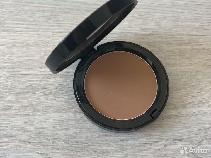 Bobby brown пудра бронзер