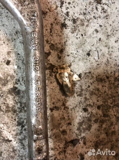 Рычаг подвески нижний передний левый Bmw 3-Series