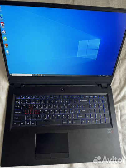 Clevo p970en 17.3 Core i7/64gb/rtx2080/3tb SSD