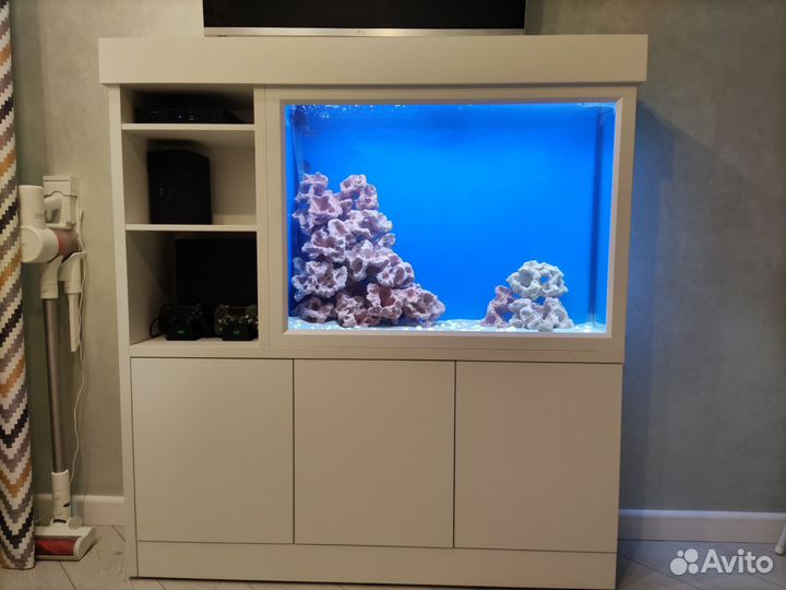 Аквариум с тумбой 1100л