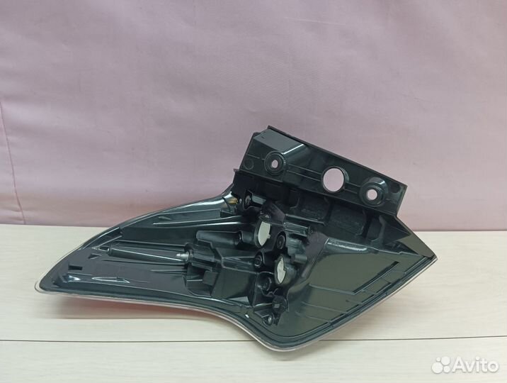 Фонарь правый внешний Toyota RAV4 4 са40 2012