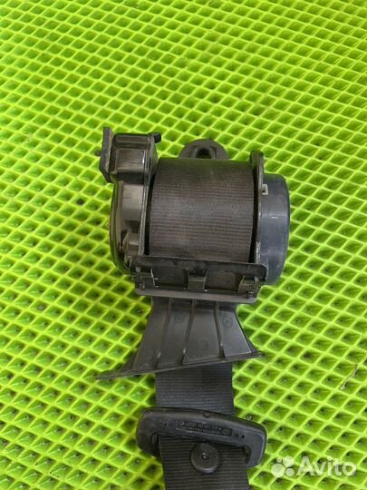 Задний правый ремень безопасности фольксваген поло