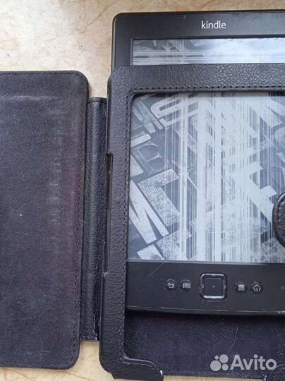 Электронная книга kindle с чехлом