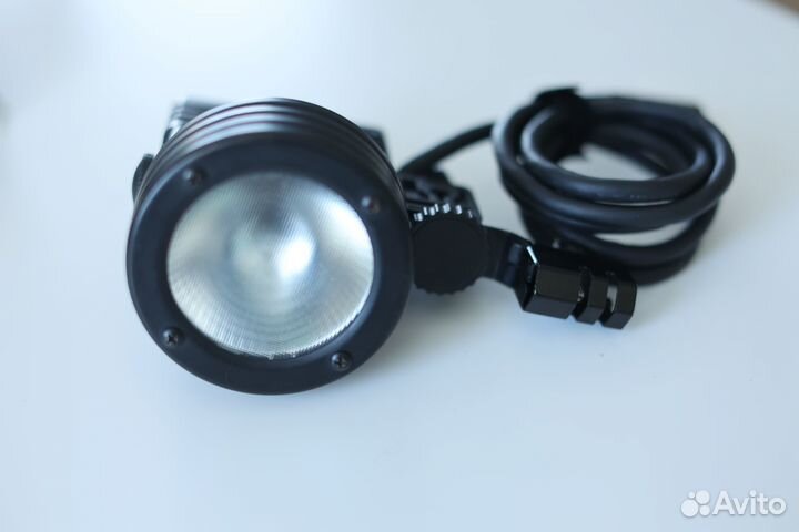 Осветитель (видеосвет) Lowel id-light 100W