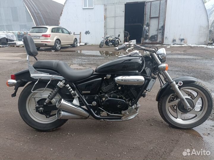 Honda Magna 250