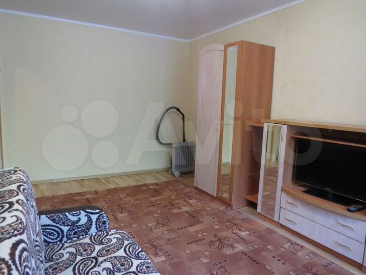 1-к. квартира, 40 м², 1/17 эт.