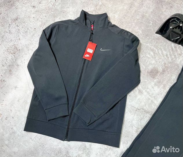 Спортивные костюмы Nike