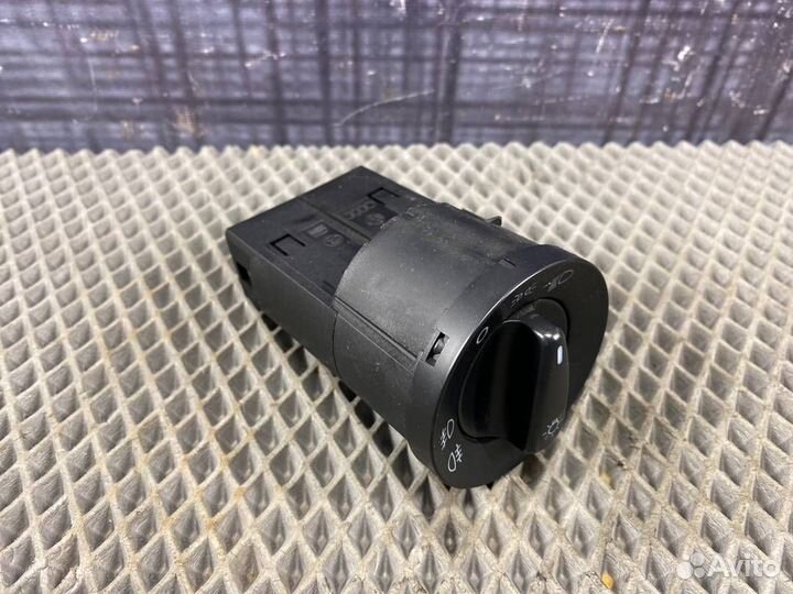 Переключатель света Volkswagen Passat Variant B5