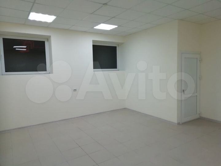 Свободного назначения, 300 м²