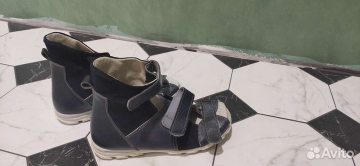 Сандали Артемон