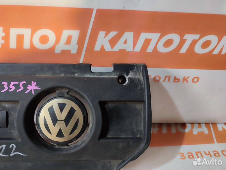 Декоративная крышка двигателя Volkswagen Golf 6