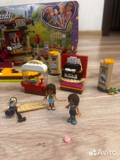 Продам детали из набора lego friends