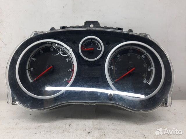 Щиток приборов (приборная панель) Opel Corsa