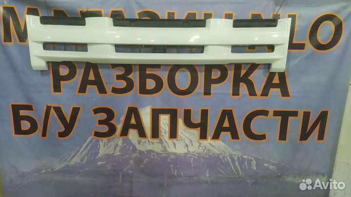 Isuzu решетка радиатора
