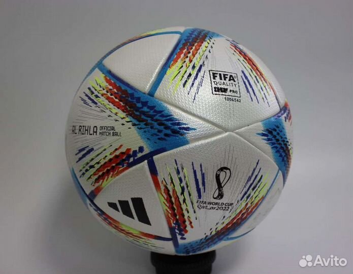 Футбольный мяч