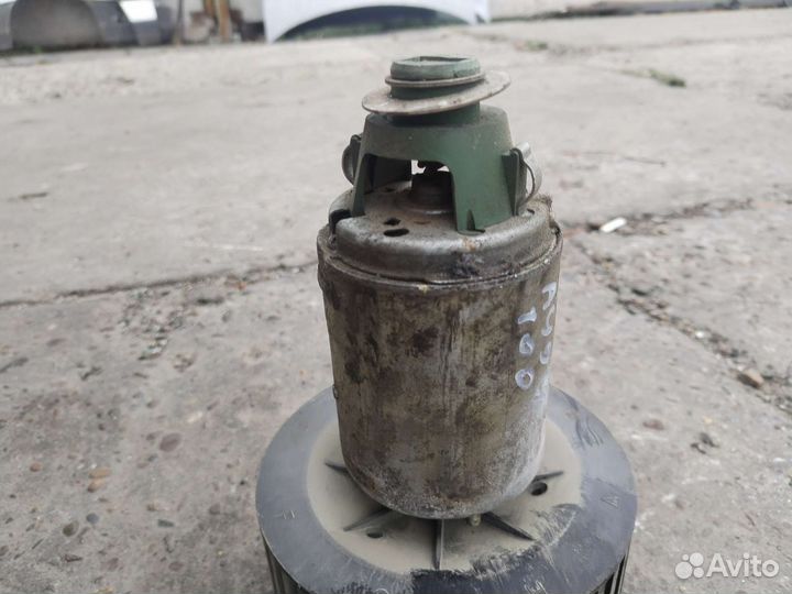 Моторчик печки ауди 100 с3 кузов