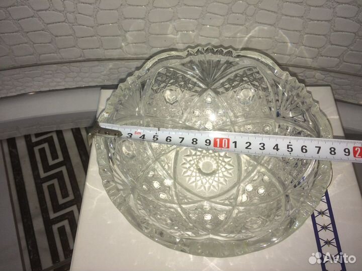 Хрустальная ваза