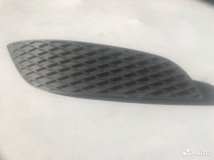 Заглушка бампера правая Opel Astra H A16LET 2007