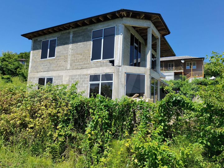 Дом 170 м² на участке 6 сот.