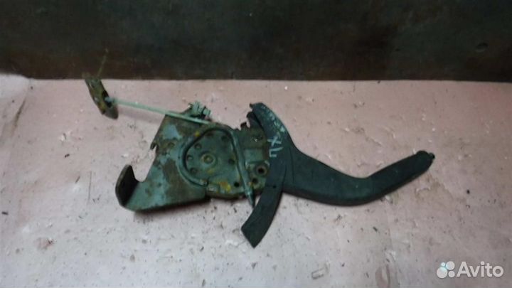 Рычаг стояночного тормоза Mitsubishi Outlander XL