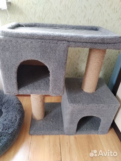 Домик для кошки с когтеточкой