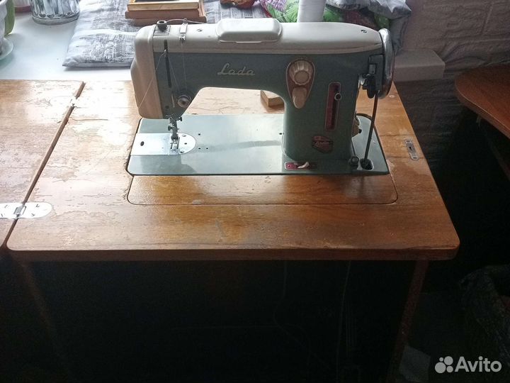 Швейная машина лада Чехия