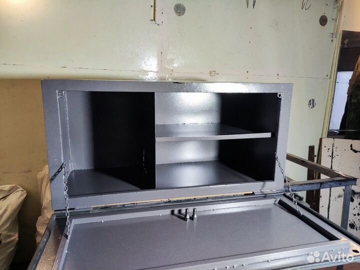 Инструментальный ящик на полуприцеп (125х50х50)