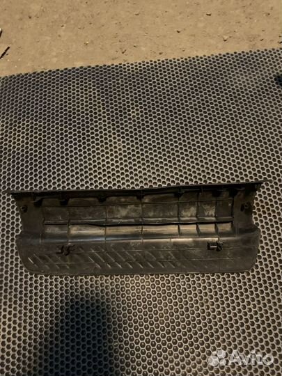 Накладка порога задняя левая Mazda GG 6 GJ6A68740