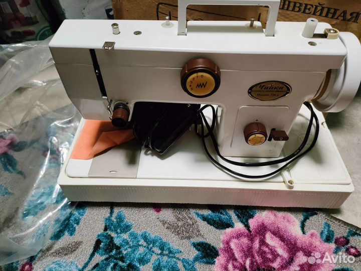 Швейная машинка чайка