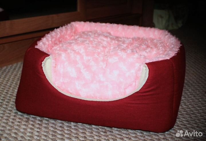 Лежанка домик для собаки или кошки