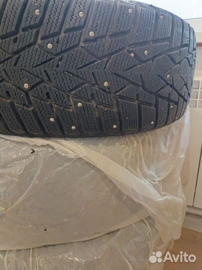 DoubleStar DU01 215/60 R16 95T