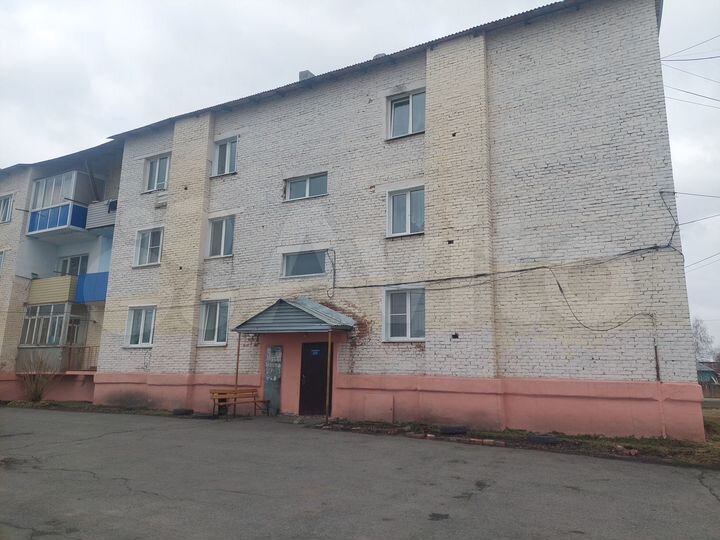 2-к. квартира, 37 м², 1/3 эт.