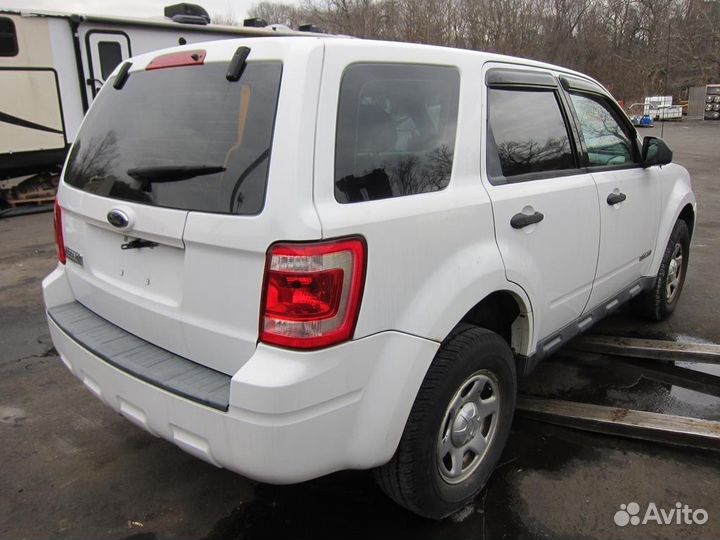 Разбор на запчасти Ford Escape