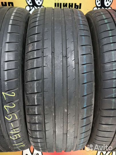 Michelin Pilot Sport 4 225/45 R19 96W
