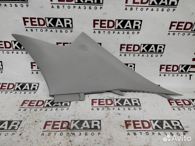 Накладка задней стойки правая Toyota Corolla E150