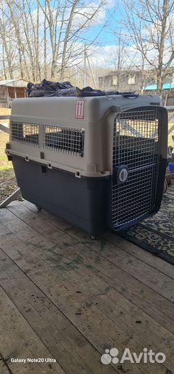 Переноска для крупных собак на колесах