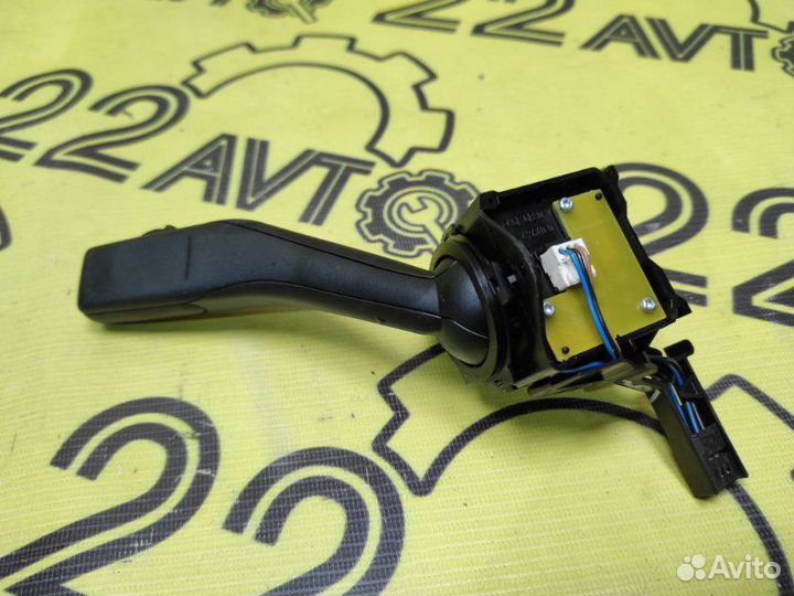 Подрулевой переключатель дворников Volkswagen