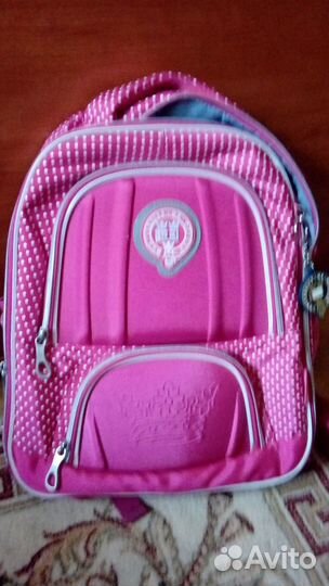 Школьный портфель-ранец с ортопедической спинкой