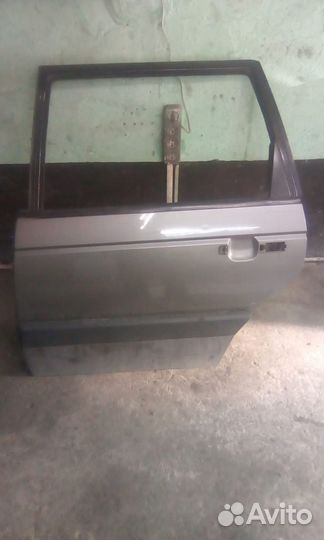 Дверь задняя левая правая Volkswagen Passat B3