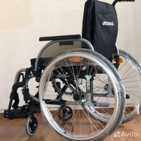 Коляска инвалидная новая,узкая