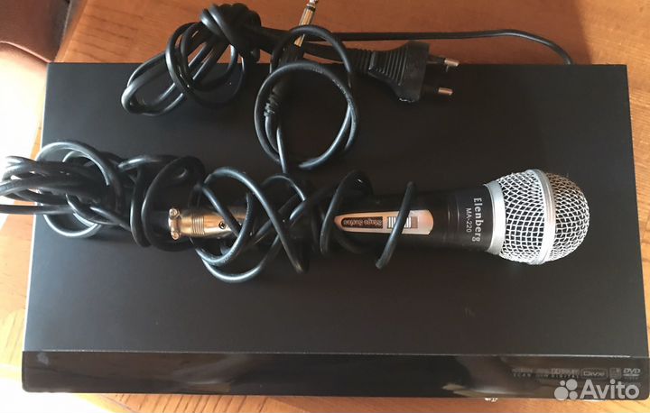 Микрофон для караоке и DVD под ремонт