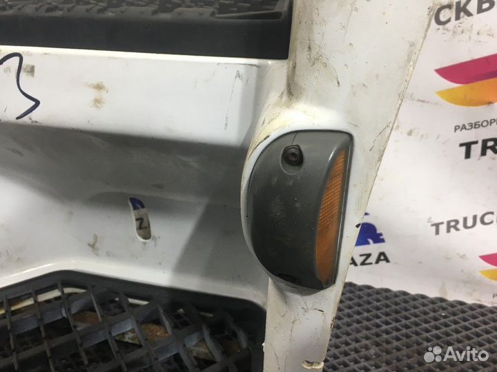 5010578378 Корпус подножек левый Renault Premium