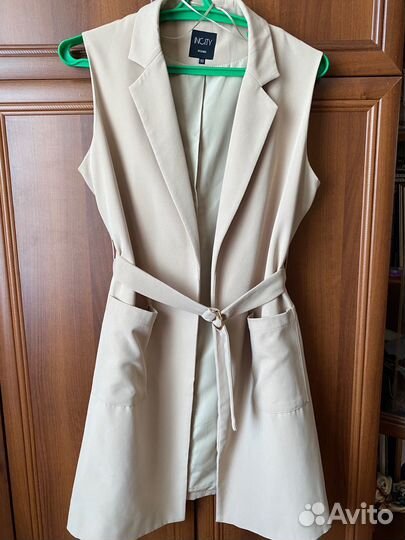 Жилетка женская для офиса