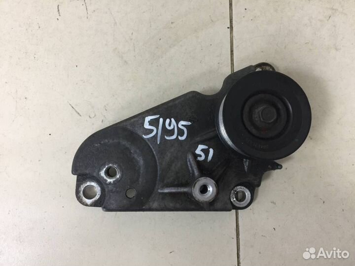 Кронштейн ролика-натяжителя руч. ремня Infiniti EX/QX50 J50 2008-2017