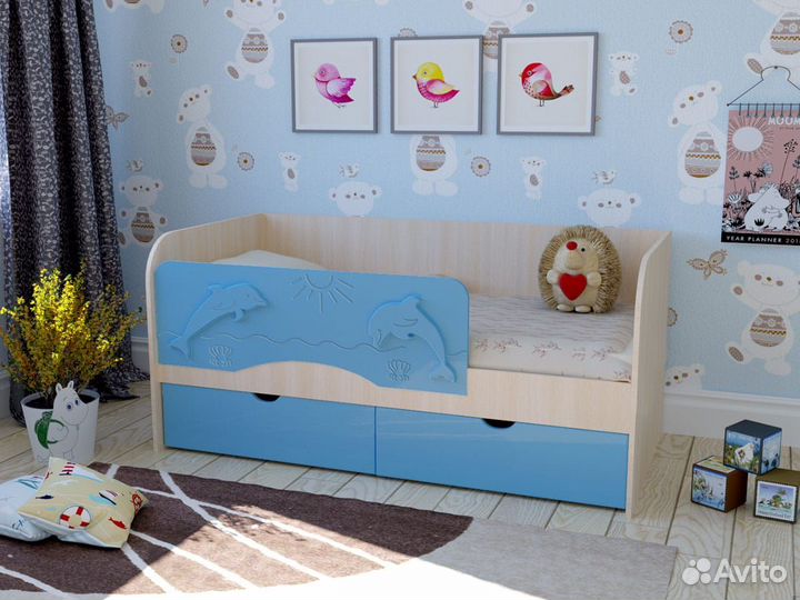 Кровать с бортиком